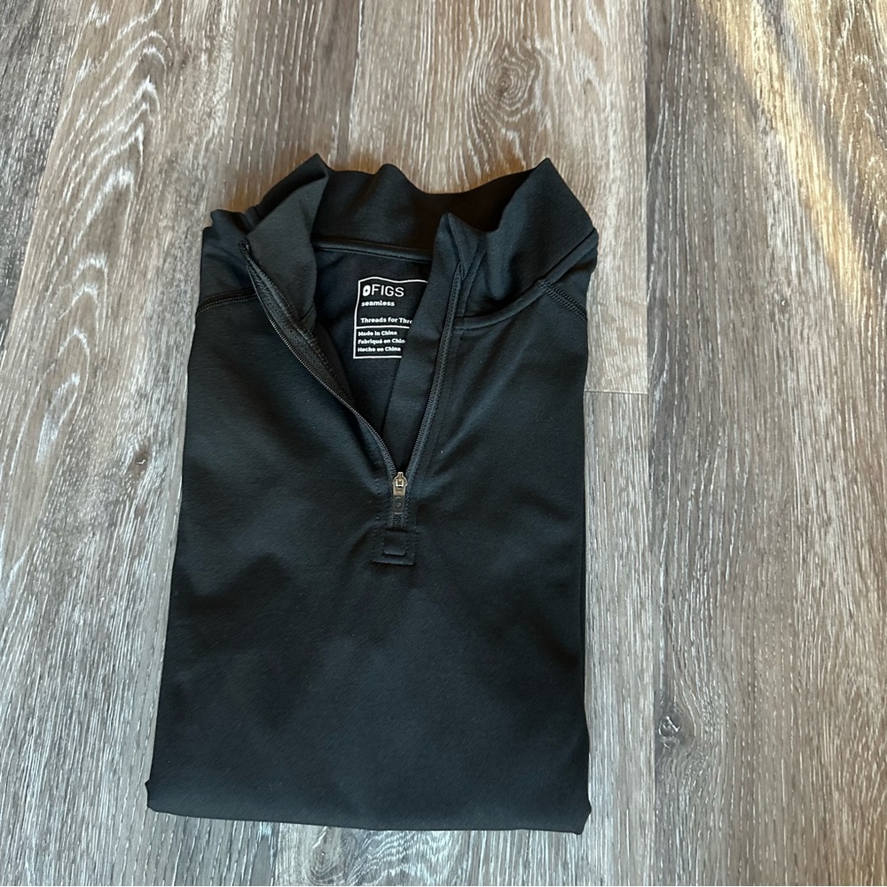 Figs Black Salta Seamless 1/4 Zip Longsleeve Underscrub